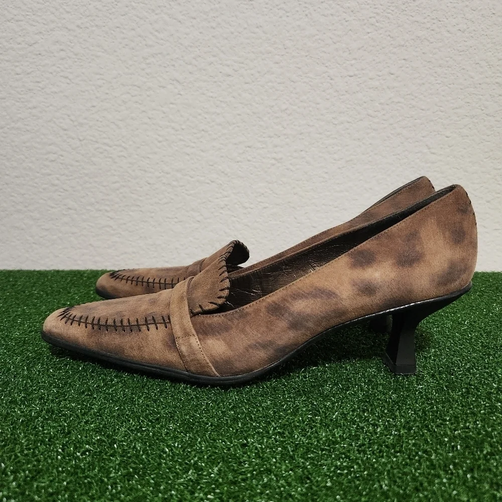 Stuart Weitzman Women’s Brown Heels size 6.5